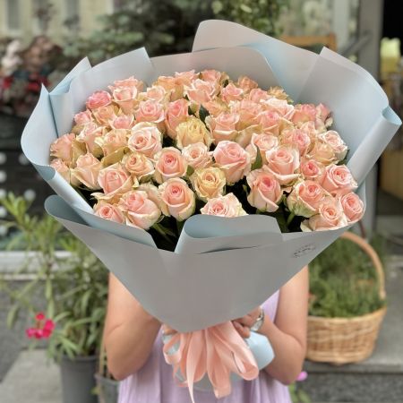 Bouquet 51 creamy roses