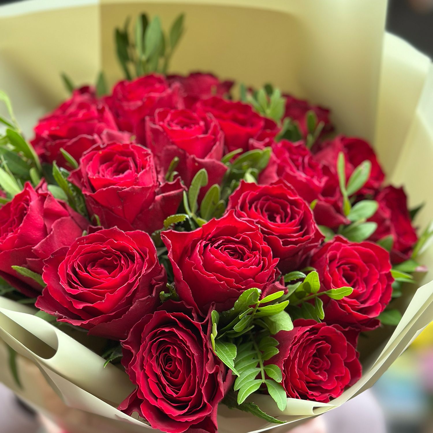 rose (19 pcs.), ruscus, packaging, ribbon