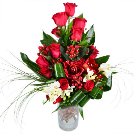 Order the bouquet in our online shop. Delivery!