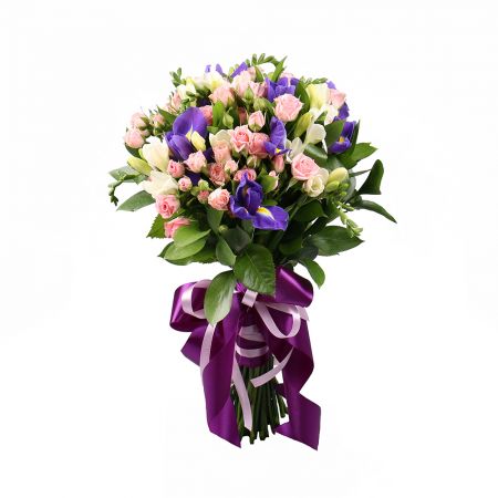 Mild bouquet, bouquet of white freesias
