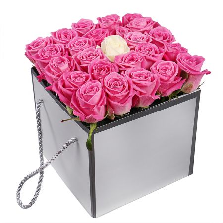 Bouquet Pink roses in box